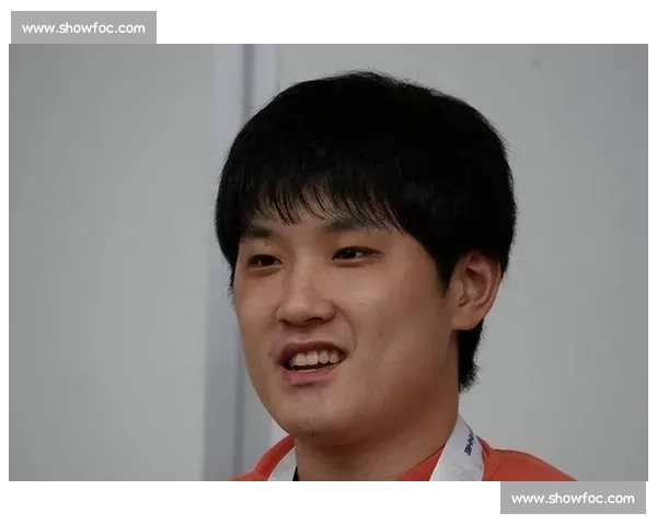 亚锦赛男团 14 决赛：张本智和独得 2 分，中国香港横扫印度晋级四强