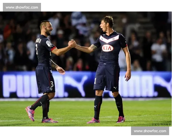 波尔多迎战里昂法甲焦点对决赛季走势关键一战前瞻看点解析全景观察