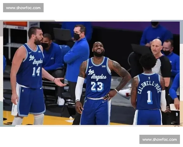 湖人热火总决赛四比二夺冠回顾与关键比分解析全程战况亮点盘点